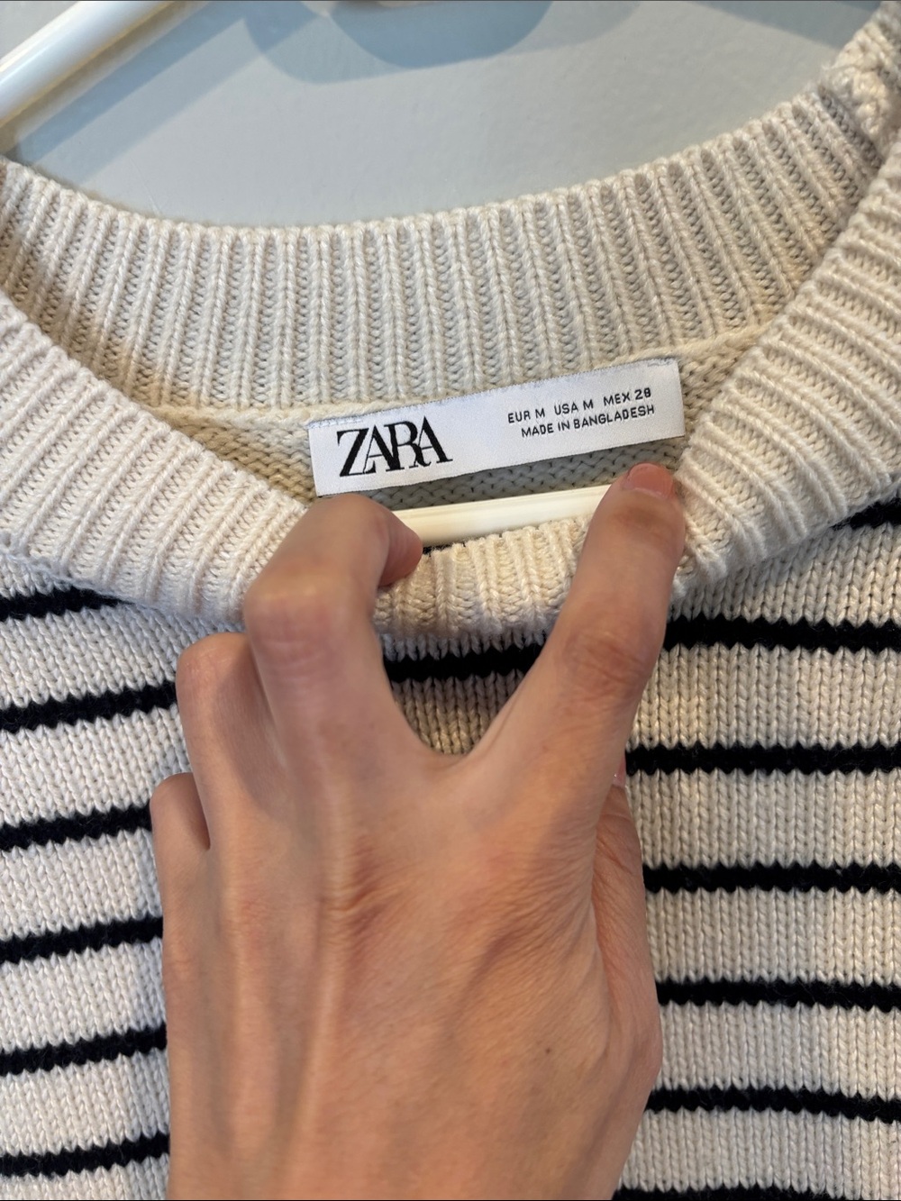 Zara Cream and Black Striped Crewneck Sweater - Picture 2 of 3